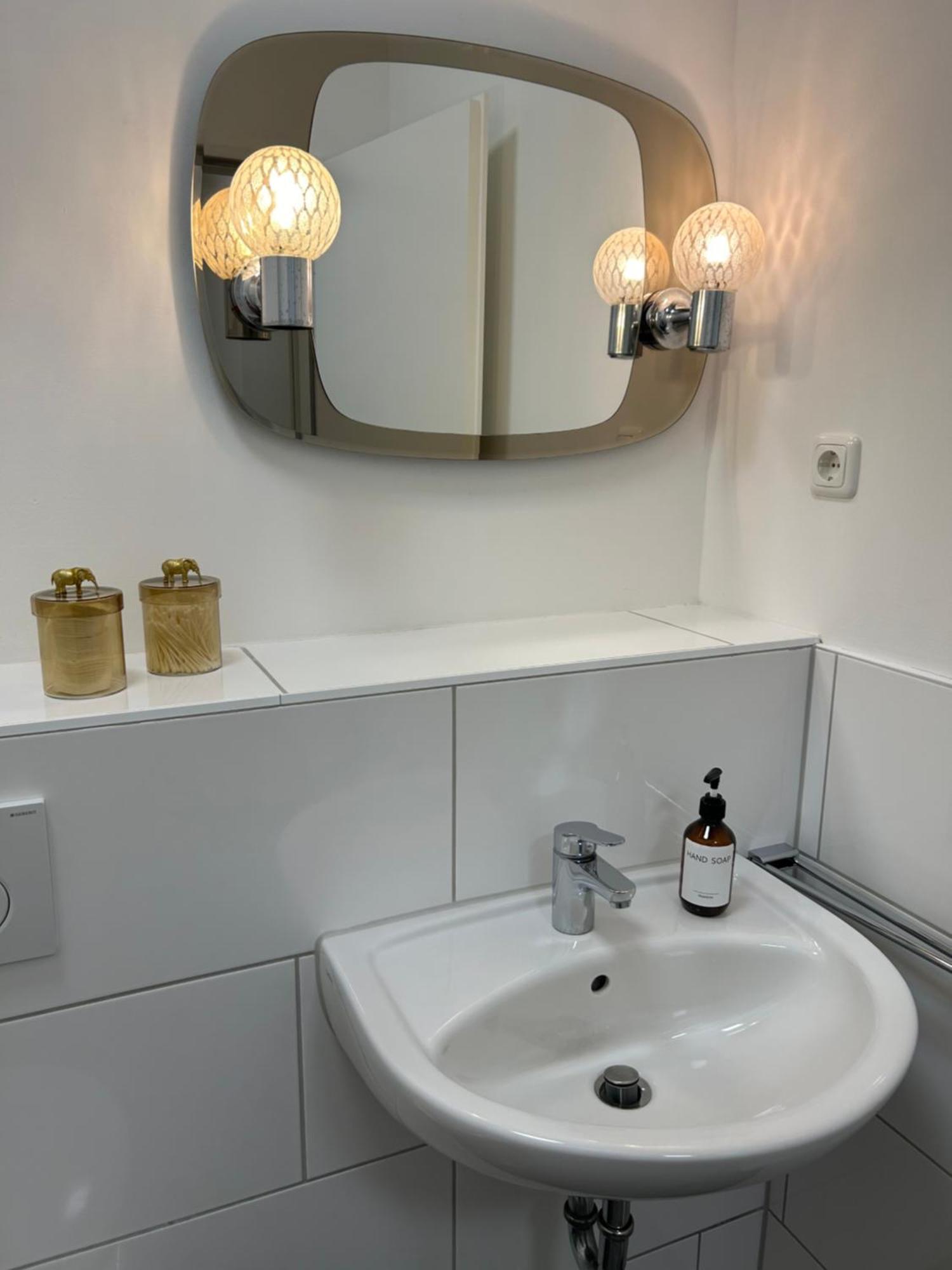 35 Qm Grosses Apartment Mit Eigenem Badezimmer In Den Elbvororten Hamburg-Harburg Exteriör bild